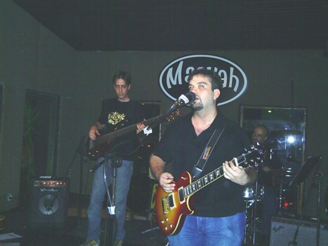 WhatsApp Image 2022-06-14 at 17.25.49 (1).jpeg